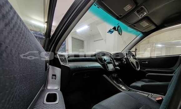 Buy Used 2005 Toyota Kluger in Dhaka, Dhaka Buy Used 2005 Toyota Kluger in Dhaka, Dhaka