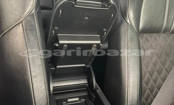 Buy Used 2015 Toyota Harrier in Dhaka, Dhaka Buy Used 2015 Toyota Harrier in Dhaka, Dhaka