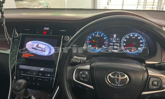 Buy Used 2015 Toyota Harrier in Dhaka, Dhaka Buy Used 2015 Toyota Harrier in Dhaka, Dhaka