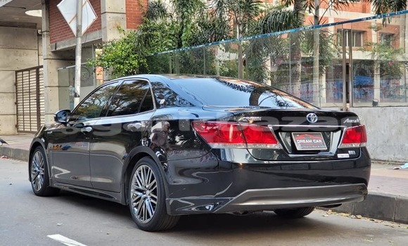 Buy Used 2014 Toyota Crown in Dhaka, Dhaka Buy Used 2014 Toyota Crown in Dhaka, Dhaka