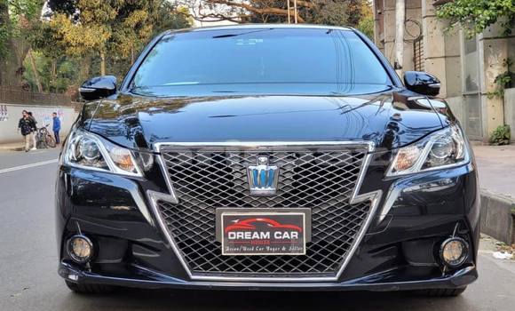 Buy Used 2014 Toyota Crown in Dhaka, Dhaka Buy Used 2014 Toyota Crown in Dhaka, Dhaka