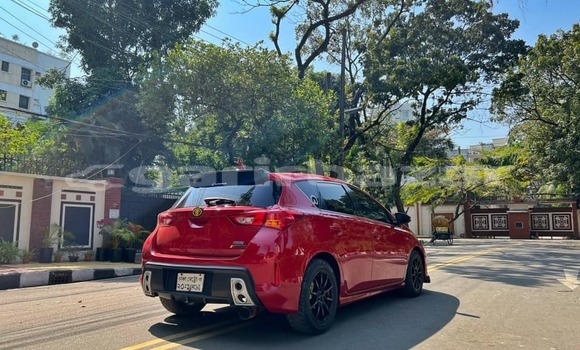 Buy Used 2013 Toyota Auris in Dhaka, Dhaka Buy Used 2013 Toyota Auris in Dhaka, Dhaka