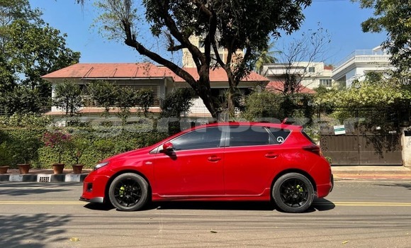 Buy Used 2013 Toyota Auris in Dhaka, Dhaka Buy Used 2013 Toyota Auris in Dhaka, Dhaka