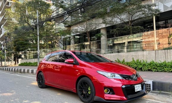 Buy Used 2013 Toyota Auris in Dhaka, Dhaka Buy Used 2013 Toyota Auris in Dhaka, Dhaka