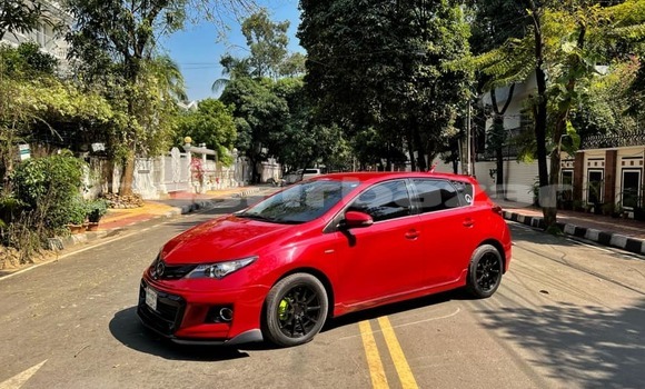 Buy Used 2013 Toyota Auris in Dhaka, Dhaka Buy Used 2013 Toyota Auris in Dhaka, Dhaka