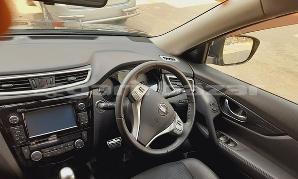 Buy Import 2016 Nissan X-Trail in Dhaka, Dhaka Buy Import 2016 Nissan X-Trail in Dhaka, Dhaka