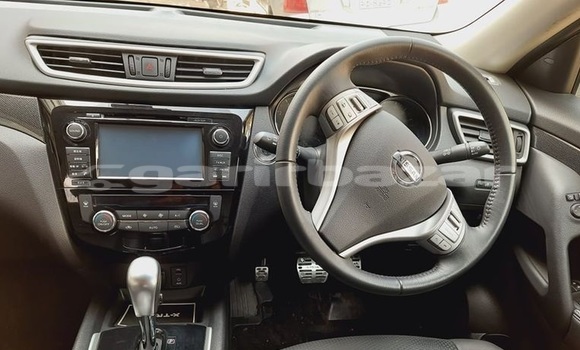 Buy Import 2016 Nissan X-Trail in Dhaka, Dhaka Buy Import 2016 Nissan X-Trail in Dhaka, Dhaka