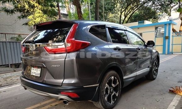 Buy Used 2017 Honda CR-V in Dhaka, Dhaka Buy Used 2017 Honda CR-V in Dhaka, Dhaka