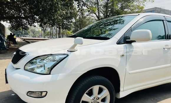 Buy Used 2004 Toyota Harrier in Dhaka, Dhaka Buy Used 2004 Toyota Harrier in Dhaka, Dhaka