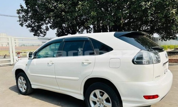 Buy Used 2004 Toyota Harrier in Dhaka, Dhaka Buy Used 2004 Toyota Harrier in Dhaka, Dhaka