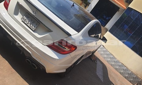 কেনা ব্যবহৃত Mercedes-Benz C250 coupe White গাড়ী মধ্যে ঢাকা মধ্যে Dhaka কেনা ব্যবহৃত Mercedes-Benz C250 coupe White গাড়ী মধ্যে ঢাকা মধ্যে Dhaka