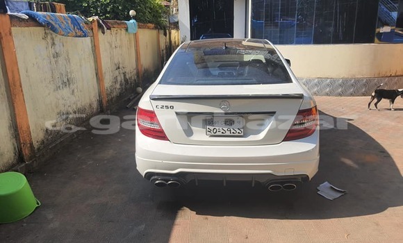 কেনা ব্যবহৃত Mercedes-Benz C250 coupe White গাড়ী মধ্যে ঢাকা মধ্যে Dhaka কেনা ব্যবহৃত Mercedes-Benz C250 coupe White গাড়ী মধ্যে ঢাকা মধ্যে Dhaka