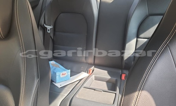 কেনা ব্যবহৃত Mercedes-Benz C250 coupe White গাড়ী মধ্যে ঢাকা মধ্যে Dhaka কেনা ব্যবহৃত Mercedes-Benz C250 coupe White গাড়ী মধ্যে ঢাকা মধ্যে Dhaka