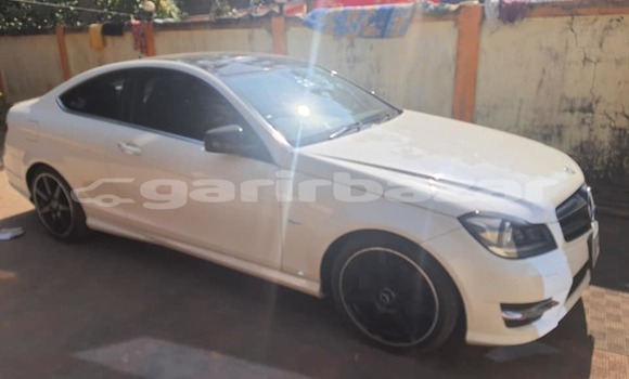 কেনা ব্যবহৃত Mercedes-Benz C250 coupe White গাড়ী মধ্যে ঢাকা মধ্যে Dhaka কেনা ব্যবহৃত Mercedes-Benz C250 coupe White গাড়ী মধ্যে ঢাকা মধ্যে Dhaka