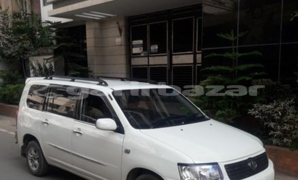 Buy Used 2004 Toyota Succeed in Dhaka, Dhaka Buy Used 2004 Toyota Succeed in Dhaka, Dhaka