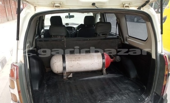 কেনা ব্যবহৃত Toyota Succeed White গাড়ী মধ্যে ঢাকা মধ্যে Dhaka কেনা ব্যবহৃত Toyota Succeed White গাড়ী মধ্যে ঢাকা মধ্যে Dhaka