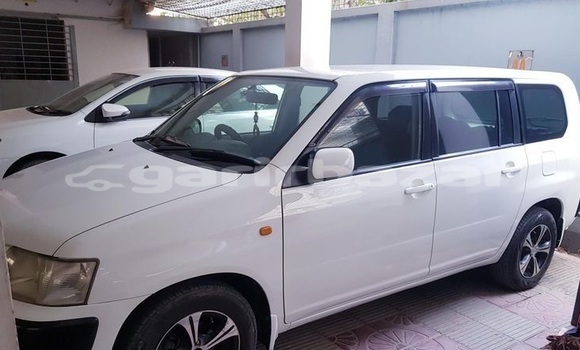 Buy Used 2004 Toyota Succeed in Dhaka, Dhaka Buy Used 2004 Toyota Succeed in Dhaka, Dhaka