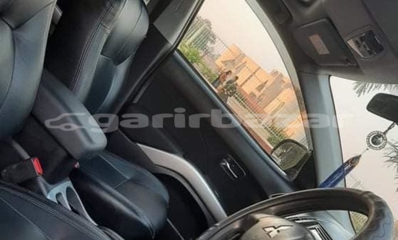 Buy Used 2010 Mitsubishi Outlander in Dhaka, Dhaka Buy Used 2010 Mitsubishi Outlander in Dhaka, Dhaka