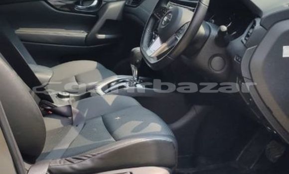 Buy Used 2017 Nissan X-Trail in Dhaka, Dhaka Buy Used 2017 Nissan X-Trail in Dhaka, Dhaka