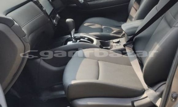 Buy Used 2017 Nissan X-Trail in Dhaka, Dhaka Buy Used 2017 Nissan X-Trail in Dhaka, Dhaka