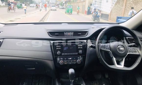 Buy Used 2019 Nissan X-Trail in Dhaka, Dhaka Buy Used 2019 Nissan X-Trail in Dhaka, Dhaka