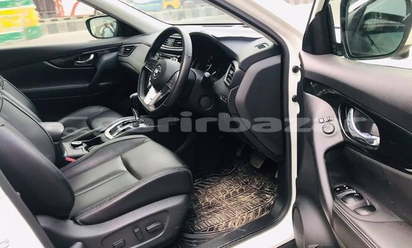 Buy Used 2019 Nissan X-Trail in Dhaka, Dhaka Buy Used 2019 Nissan X-Trail in Dhaka, Dhaka