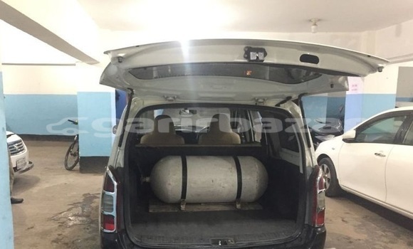 কেনা ব্যবহৃত Toyota Probox White গাড়ী মধ্যে ঢাকা মধ্যে Dhaka কেনা ব্যবহৃত Toyota Probox White গাড়ী মধ্যে ঢাকা মধ্যে Dhaka