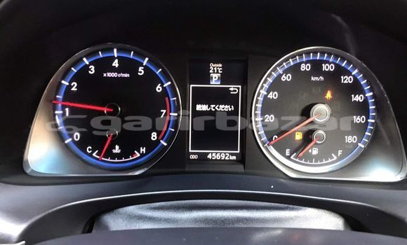 Buy Used 2013 Toyota Harrier in Dhaka, Dhaka Buy Used 2013 Toyota Harrier in Dhaka, Dhaka