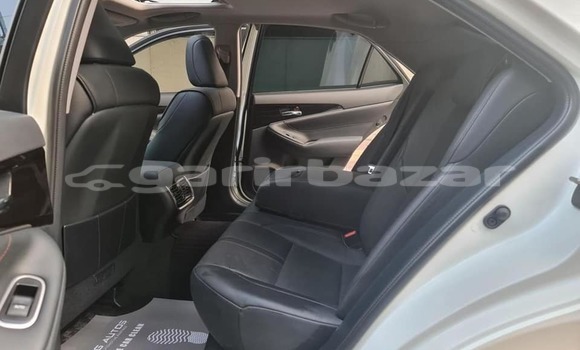 Buy Used 2015 Toyota Crown in Dhaka, Dhaka Buy Used 2015 Toyota Crown in Dhaka, Dhaka