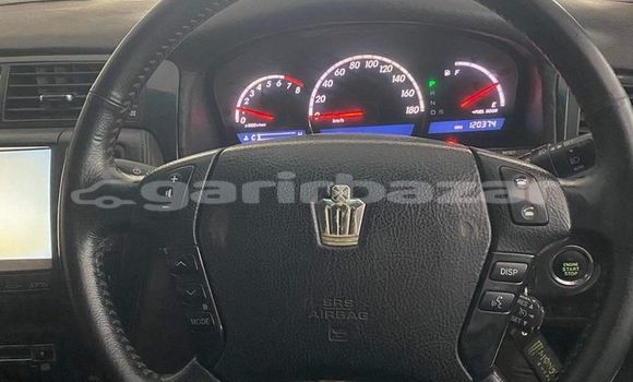 Buy Used 2005 Toyota Crown in Dhaka, Dhaka Buy Used 2005 Toyota Crown in Dhaka, Dhaka