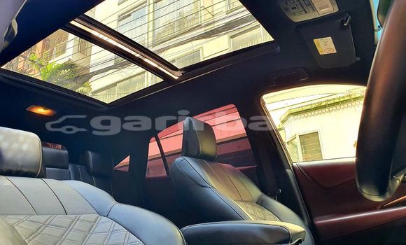 Buy Used 2014 Toyota Harrier in Dhaka, Dhaka Buy Used 2014 Toyota Harrier in Dhaka, Dhaka