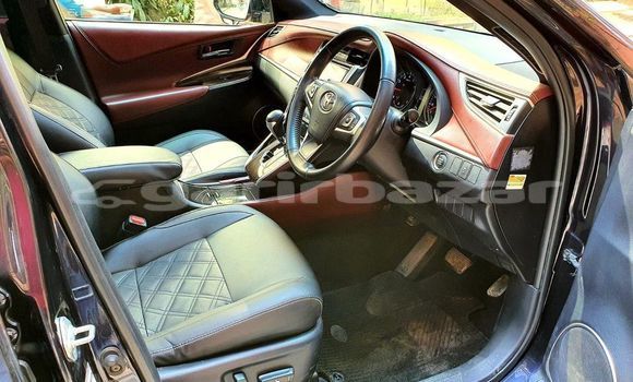 Buy Used 2014 Toyota Harrier in Dhaka, Dhaka Buy Used 2014 Toyota Harrier in Dhaka, Dhaka