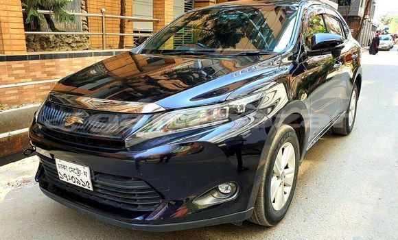 Buy Used 2014 Toyota Harrier in Dhaka, Dhaka Buy Used 2014 Toyota Harrier in Dhaka, Dhaka