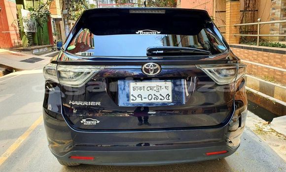 Buy Used 2014 Toyota Harrier in Dhaka, Dhaka Buy Used 2014 Toyota Harrier in Dhaka, Dhaka