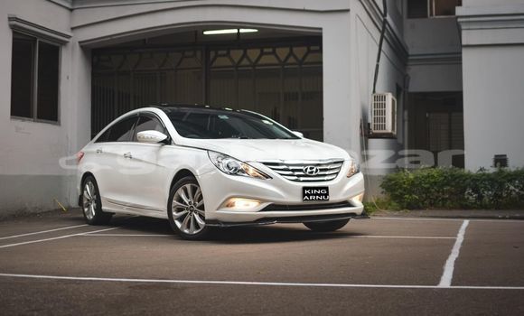 Buy Used 2011 Hyundai Sonata in Dhaka, Dhaka Buy Used 2011 Hyundai Sonata in Dhaka, Dhaka