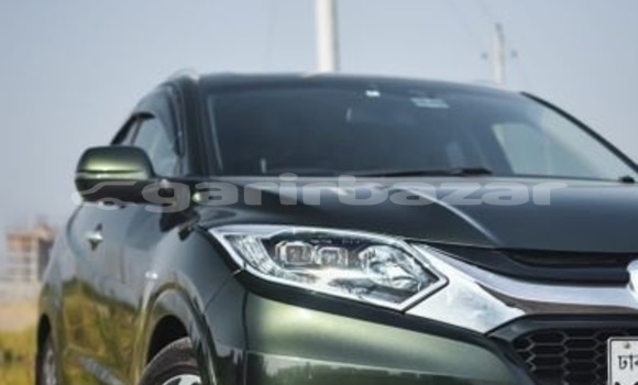 Buy Used 2014 Honda Vezel in Dhaka, Dhaka Buy Used 2014 Honda Vezel in Dhaka, Dhaka