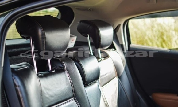 Buy Used 2014 Honda Vezel in Dhaka, Dhaka Buy Used 2014 Honda Vezel in Dhaka, Dhaka