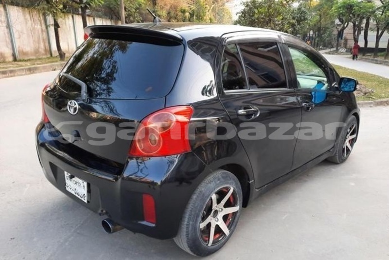 Big with watermark toyota vitz dhaka dhaka 4529