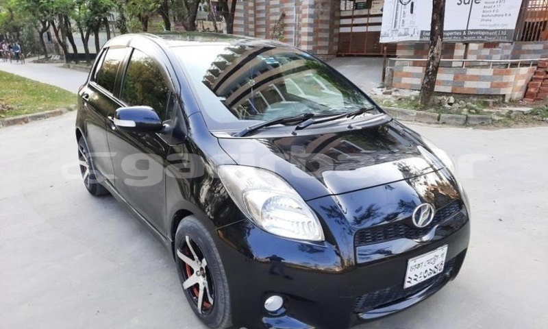 Big with watermark toyota vitz dhaka dhaka 4529