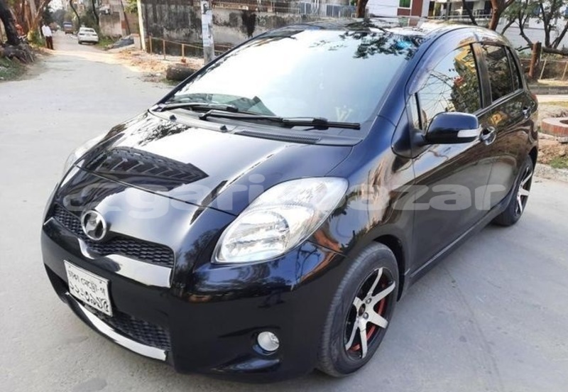 Big with watermark toyota vitz dhaka dhaka 4529