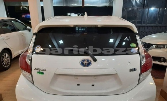 Buy Import 2016 Toyota Aqua in Dhaka, Dhaka Buy Import 2016 Toyota Aqua in Dhaka, Dhaka