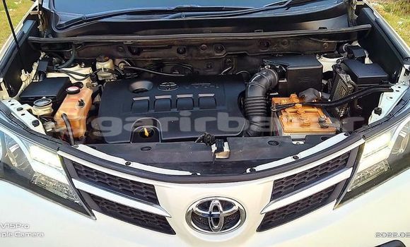 Buy Used 2015 Toyota Rav 4 in Dhaka, Dhaka Buy Used 2015 Toyota Rav 4 in Dhaka, Dhaka