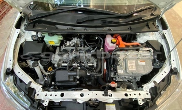 Buy Import Toyota Fielder in Dhaka, Dhaka Buy Import Toyota Fielder in Dhaka, Dhaka