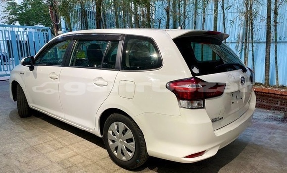 Buy Import Toyota Fielder in Dhaka, Dhaka Buy Import Toyota Fielder in Dhaka, Dhaka