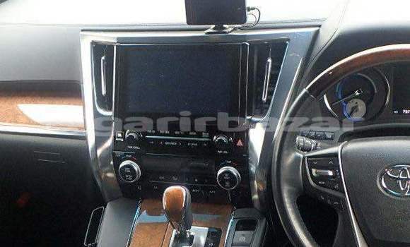 Buy New 2016 Toyota Alphard in Dhaka, Dhaka Buy New 2016 Toyota Alphard in Dhaka, Dhaka