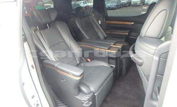 Buy New 2016 Toyota Alphard in Dhaka, Dhaka Buy New 2016 Toyota Alphard in Dhaka, Dhaka