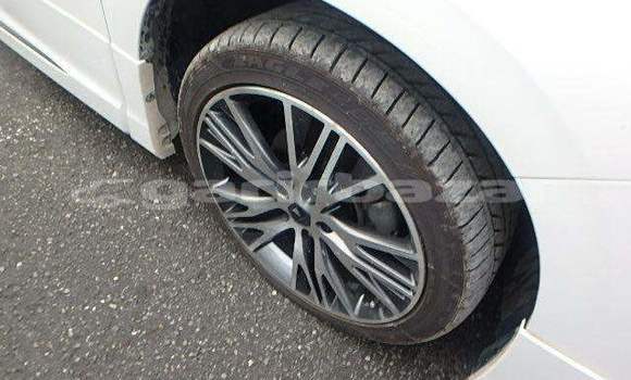 Buy New 2016 Toyota Alphard in Dhaka, Dhaka Buy New 2016 Toyota Alphard in Dhaka, Dhaka