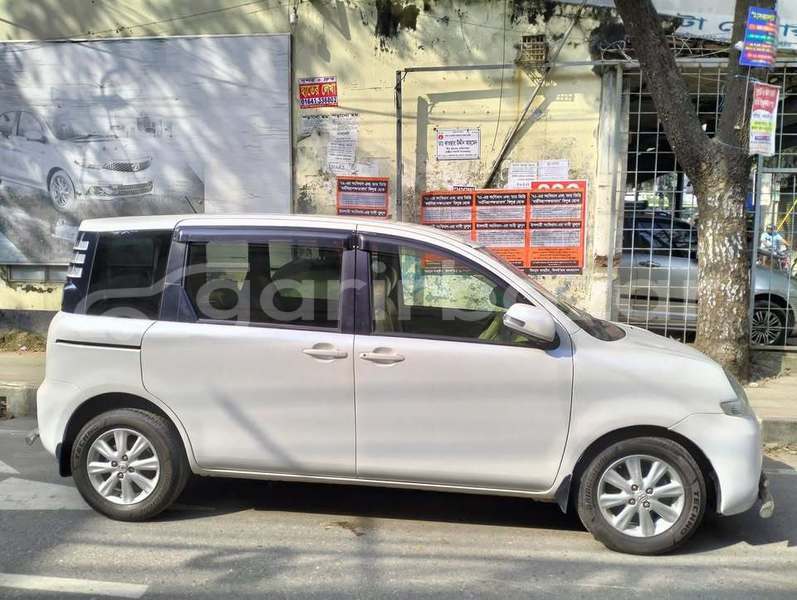 Big with watermark toyota sienta dhaka dhaka 39543