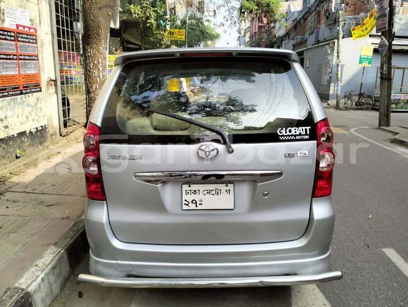 Big with watermark toyota avanza dhaka dhaka 39544