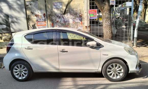 কেনা ব্যবহৃত Toyota Aqua White গাড়ী মধ্যে ঢাকা মধ্যে Dhaka কেনা ব্যবহৃত Toyota Aqua White গাড়ী মধ্যে ঢাকা মধ্যে Dhaka